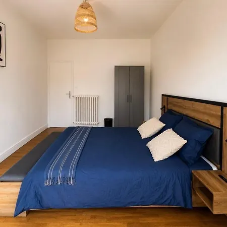 Très Joli En Centre-ville Clermont-Ferrand